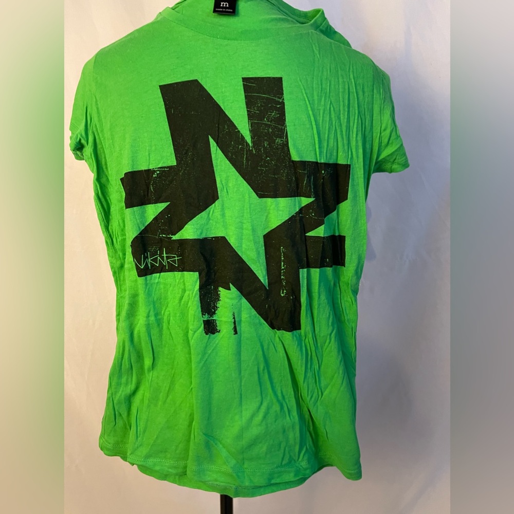 Nikita shirt size Med